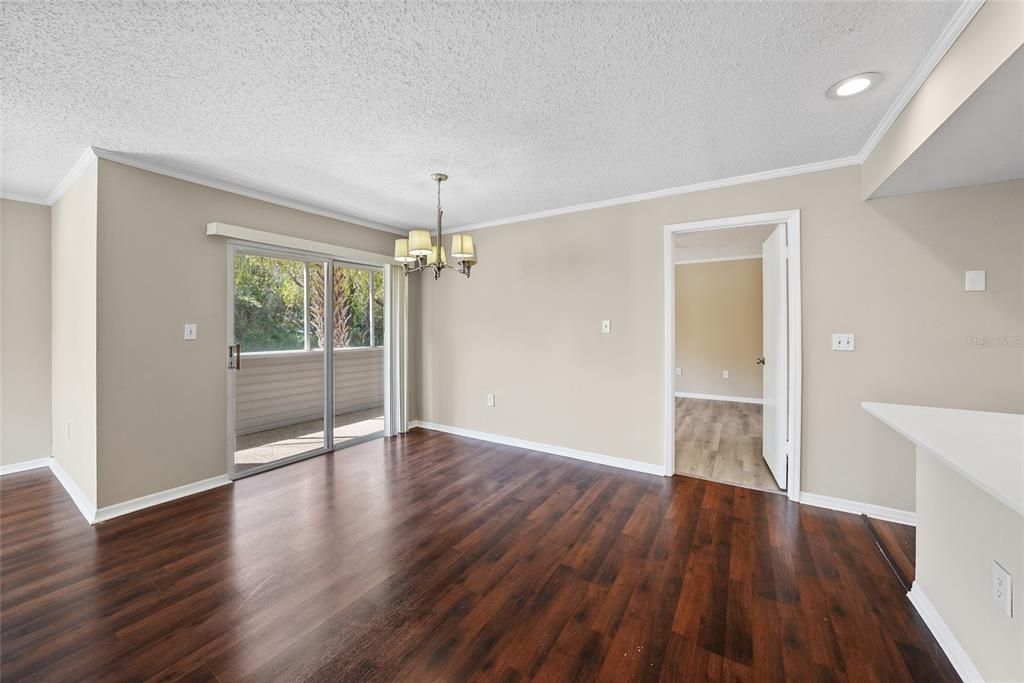 En Venta: $239,000 (2 camas, 2 baños, 1122 Pies cuadrados)