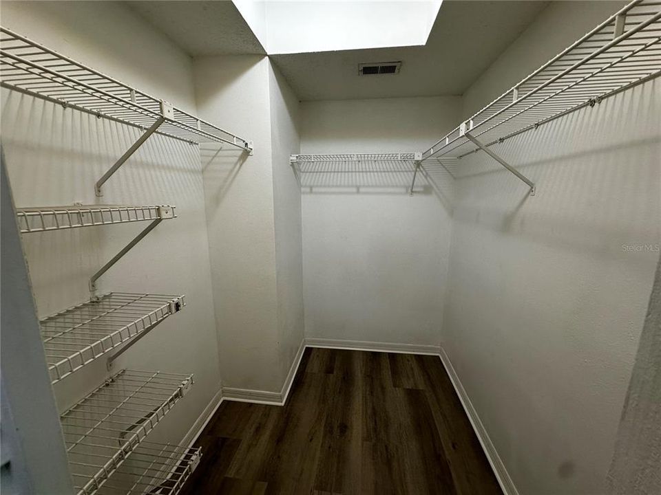 En Venta: $239,000 (2 camas, 2 baños, 1122 Pies cuadrados)