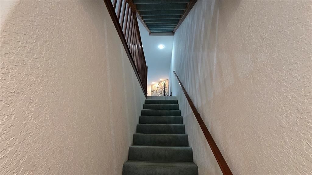 En Venta: $375,000 (3 camas, 3 baños, 2140 Pies cuadrados)