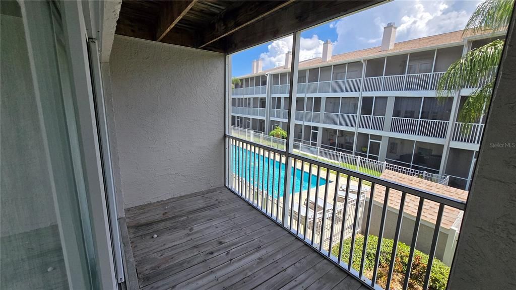 En Venta: $375,000 (3 camas, 3 baños, 2140 Pies cuadrados)