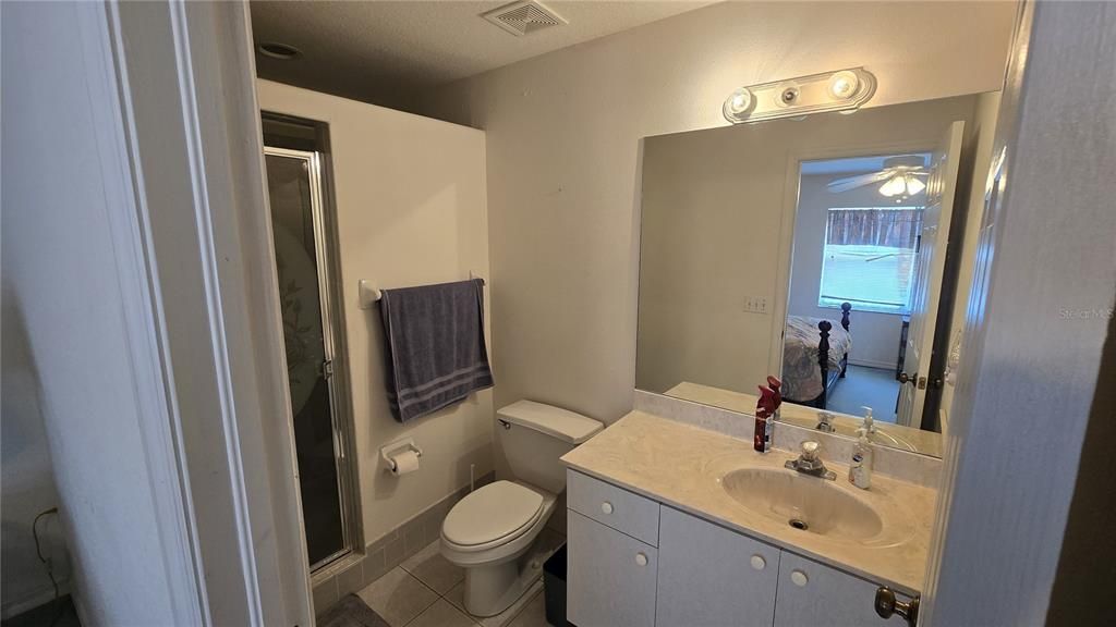 En Venta: $375,000 (3 camas, 3 baños, 2140 Pies cuadrados)