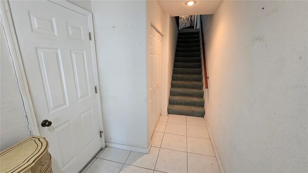 En Venta: $375,000 (3 camas, 3 baños, 2140 Pies cuadrados)