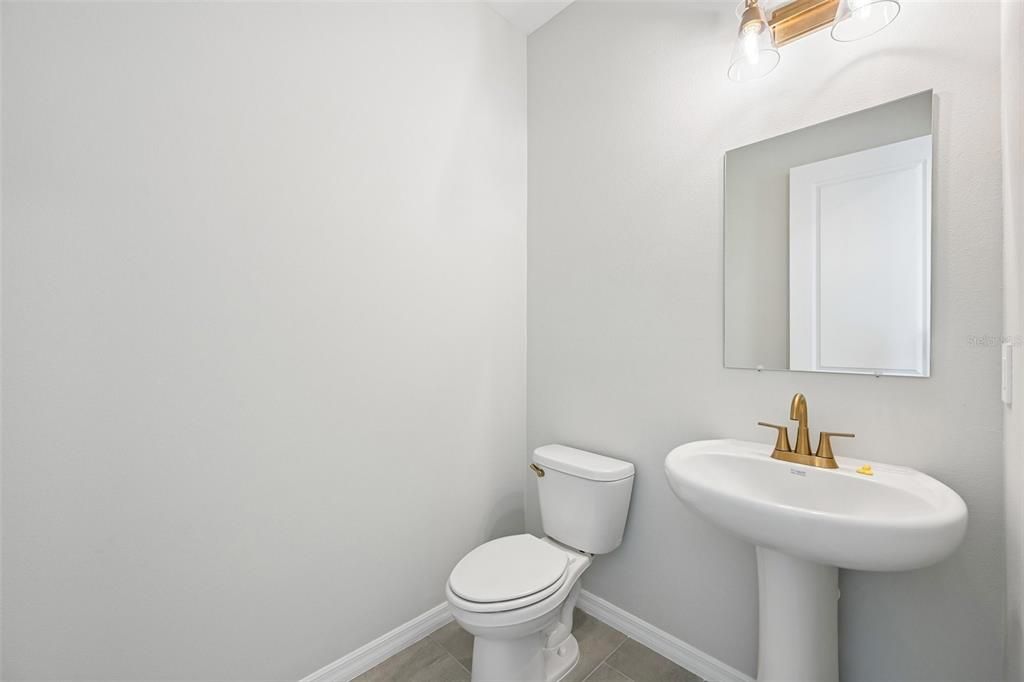 For Sale: $749,885 (5 beds, 4 baths, 3545 Square Feet)