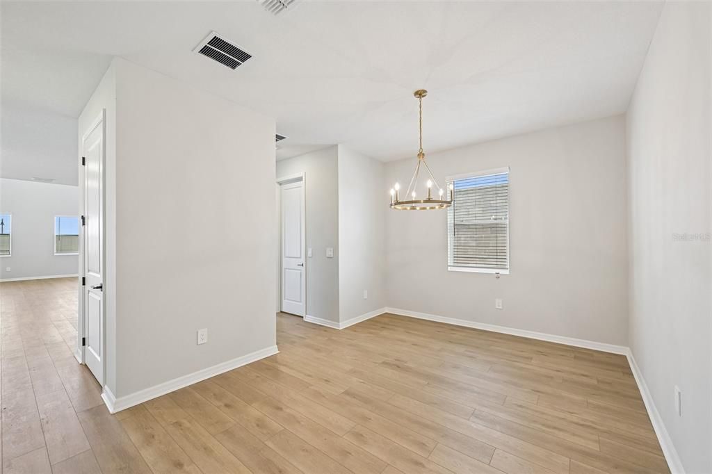 For Sale: $749,885 (5 beds, 4 baths, 3545 Square Feet)