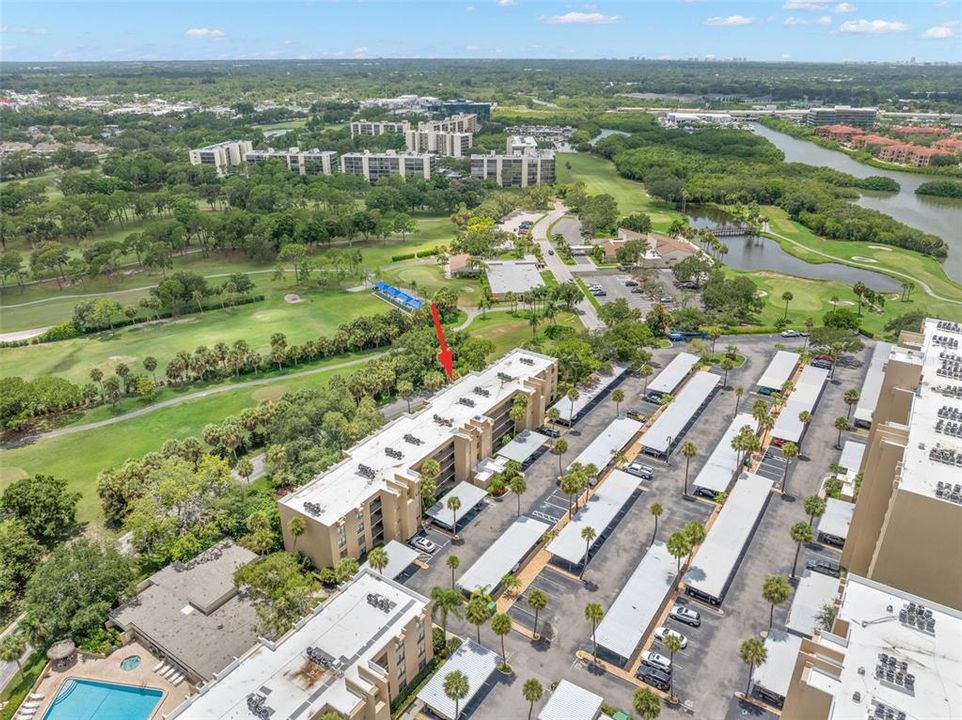 На продажу: $215,000 (2 спален, 2 ванн, 1050 Квадратных фут)