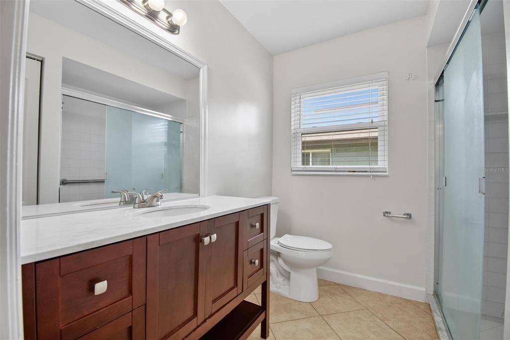 For Rent: $2,300 (3 beds, 2 baths, 2076 Square Feet)
