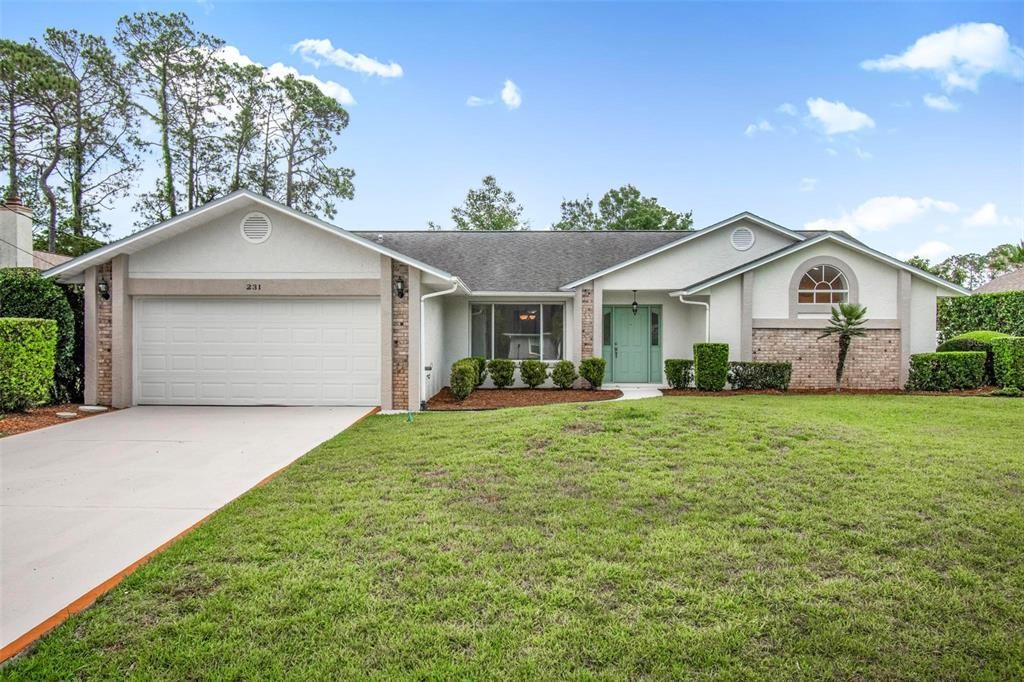 For Rent: $2,300 (3 beds, 2 baths, 2076 Square Feet)