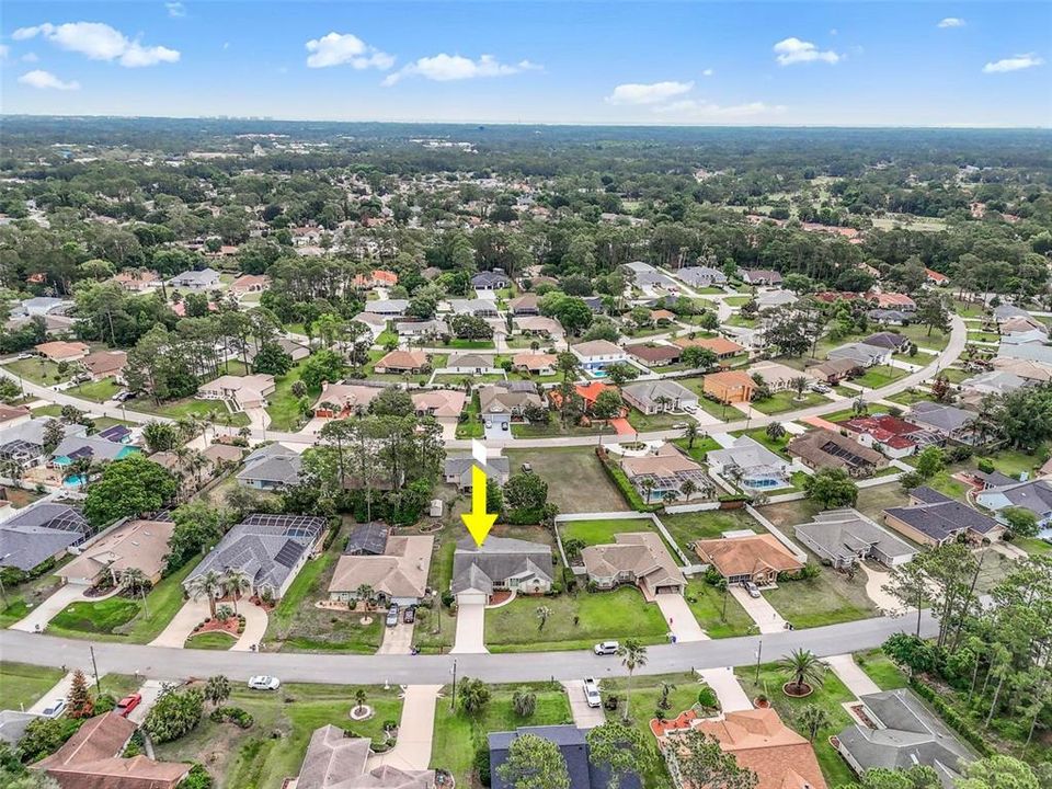 For Rent: $2,300 (3 beds, 2 baths, 2076 Square Feet)