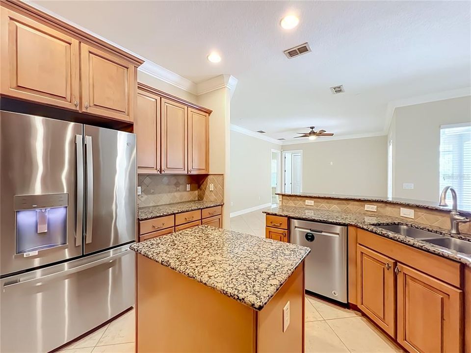 For Sale: $870,000 (4 beds, 4 baths, 3078 Square Feet)