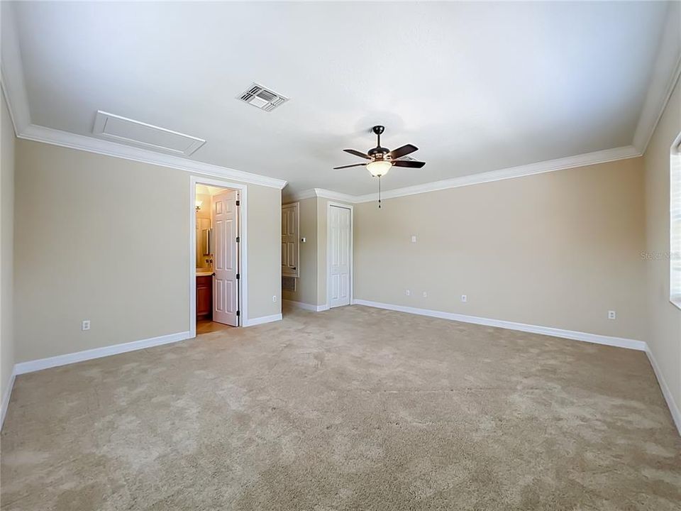 For Sale: $870,000 (4 beds, 4 baths, 3078 Square Feet)