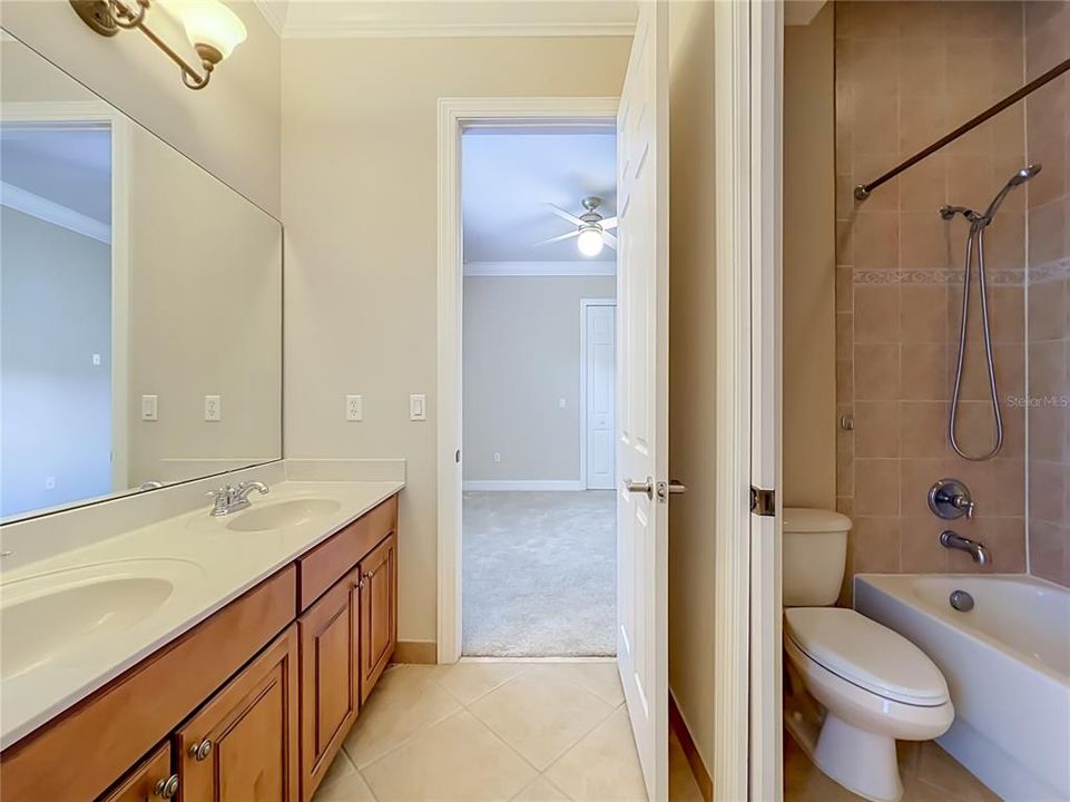 For Sale: $870,000 (4 beds, 4 baths, 3078 Square Feet)