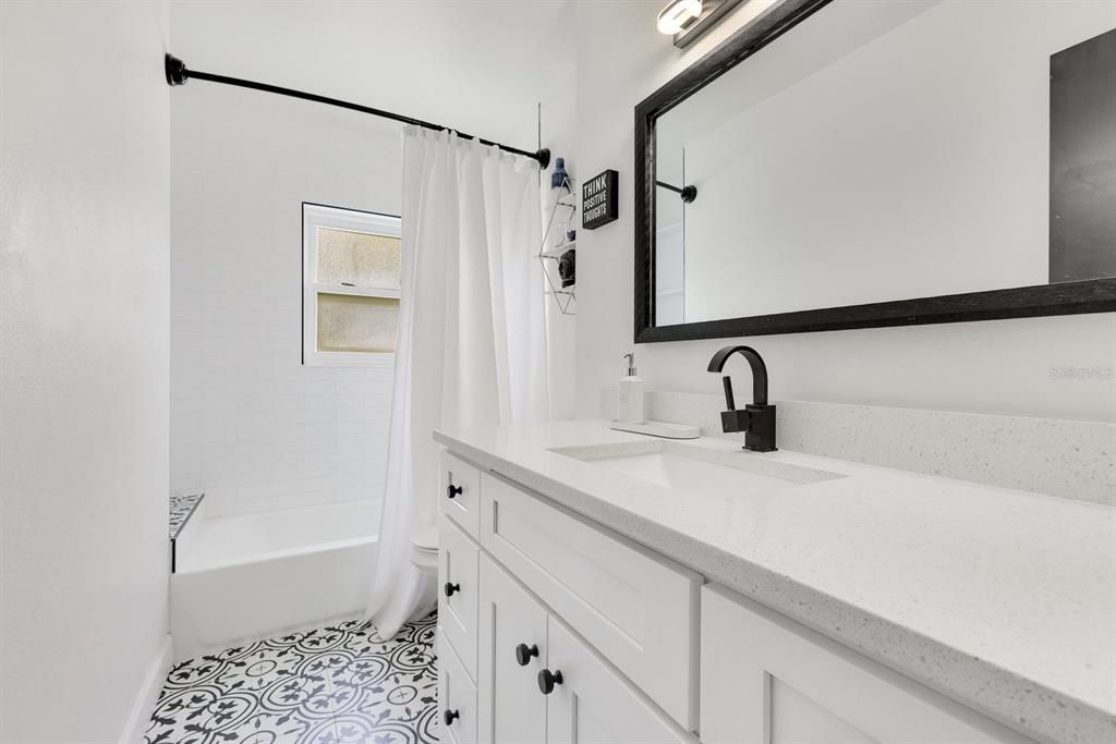 В аренду: $4,500 (3 спален, 3 ванн, 1345 Квадратных фут)