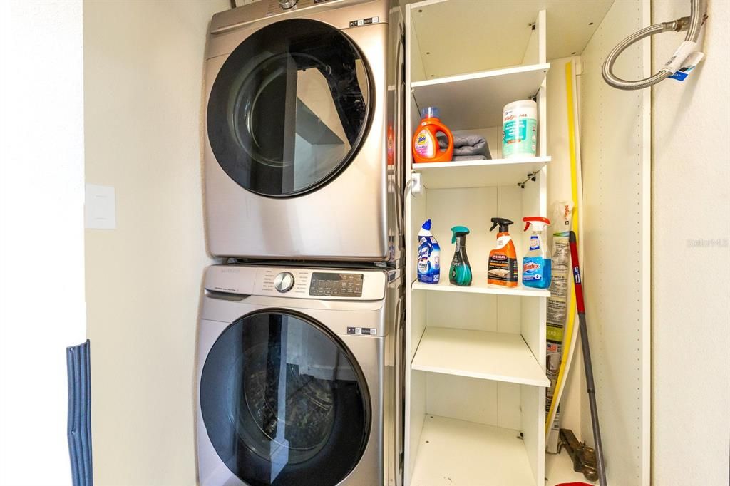 В аренду: $4,500 (3 спален, 3 ванн, 1345 Квадратных фут)