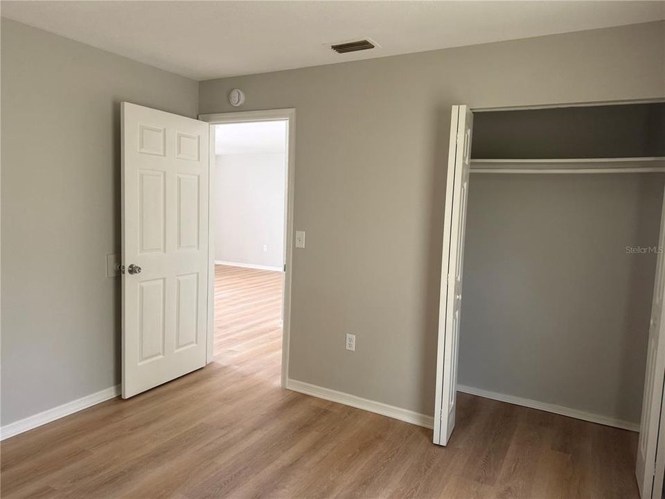 For Rent: $1,800 (2 beds, 1 baths, 900 Square Feet)