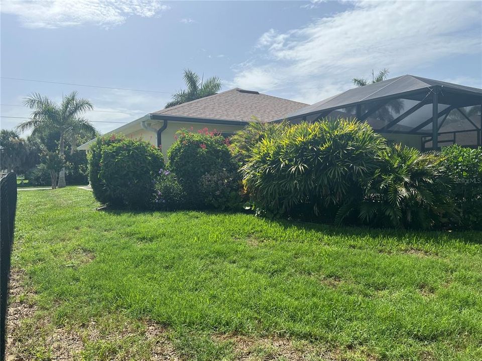For Sale: $409,000 (3 beds, 2 baths, 1605 Square Feet)