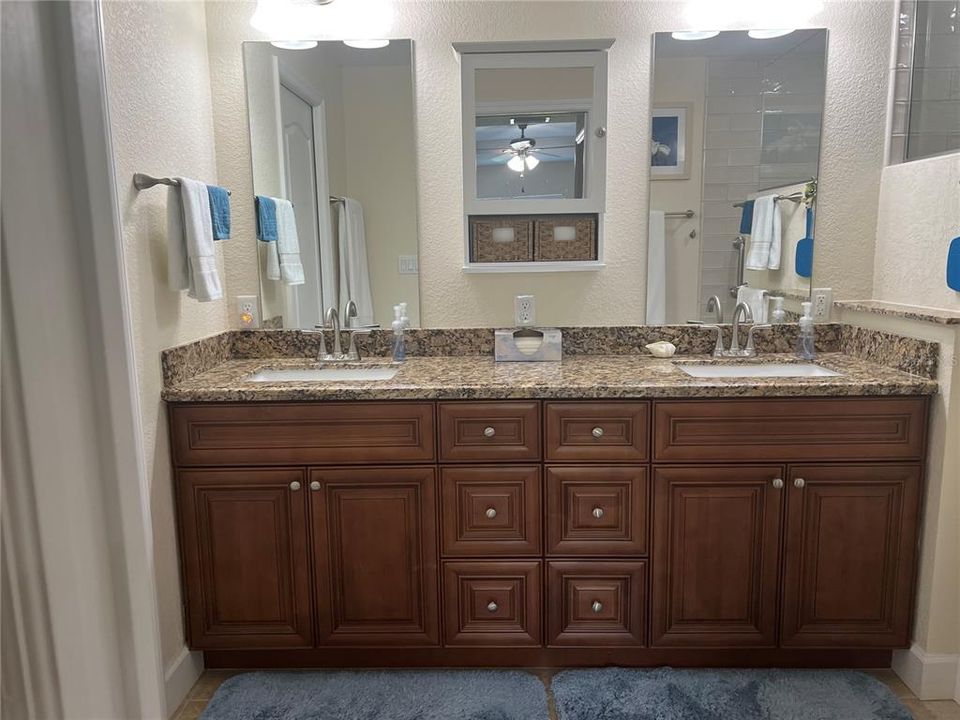 For Sale: $409,000 (3 beds, 2 baths, 1605 Square Feet)