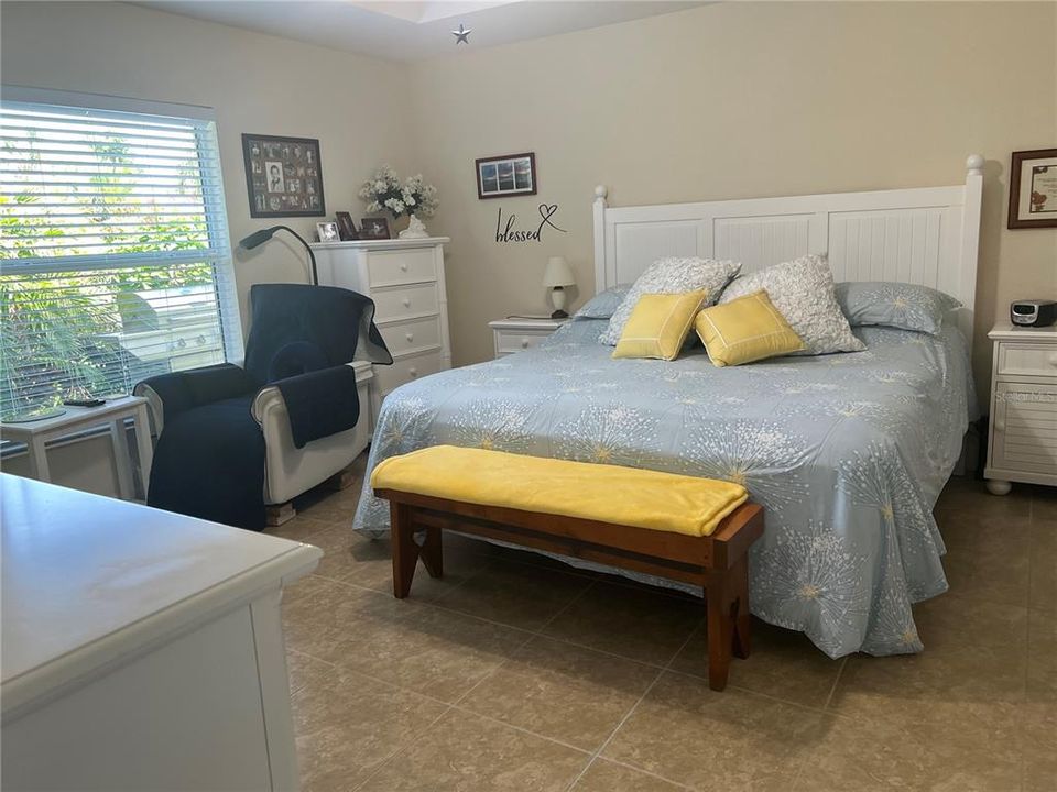 For Sale: $409,000 (3 beds, 2 baths, 1605 Square Feet)