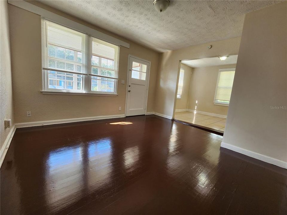 En Renta: $1,099 (3 camas, 1 baños, 1140 Pies cuadrados)