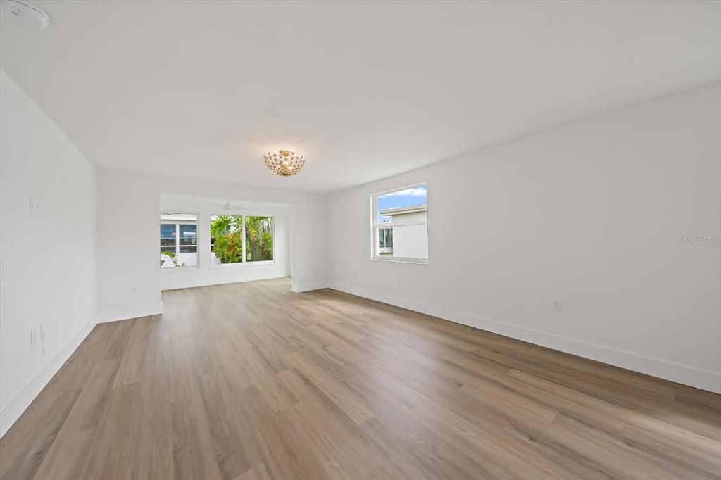En Venta: $450,000 (2 camas, 2 baños, 1361 Pies cuadrados)