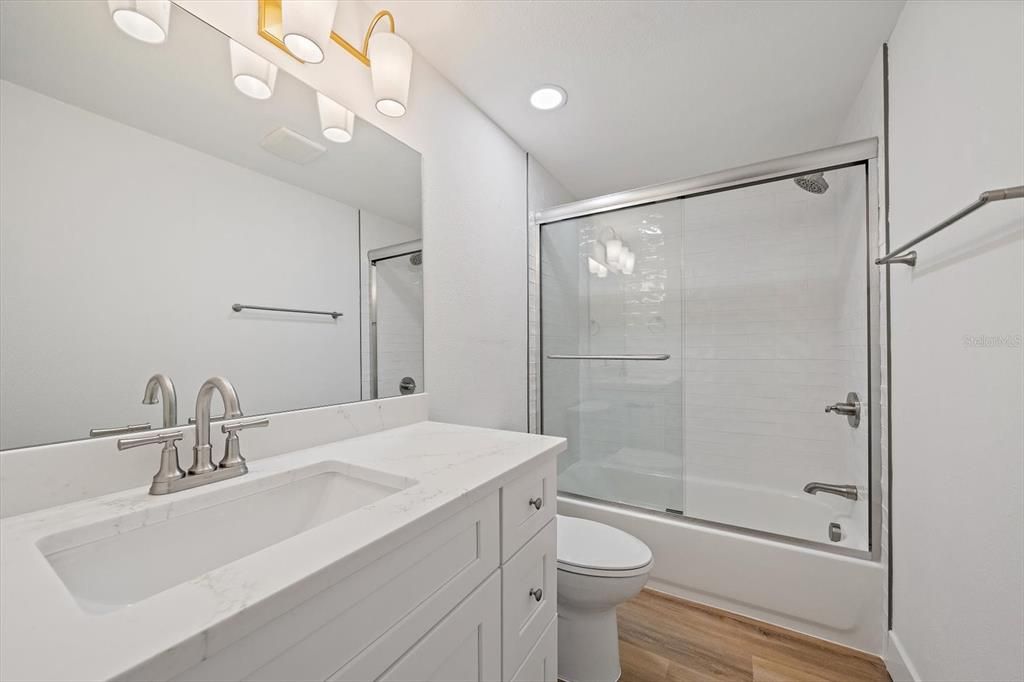 En Venta: $450,000 (2 camas, 2 baños, 1361 Pies cuadrados)