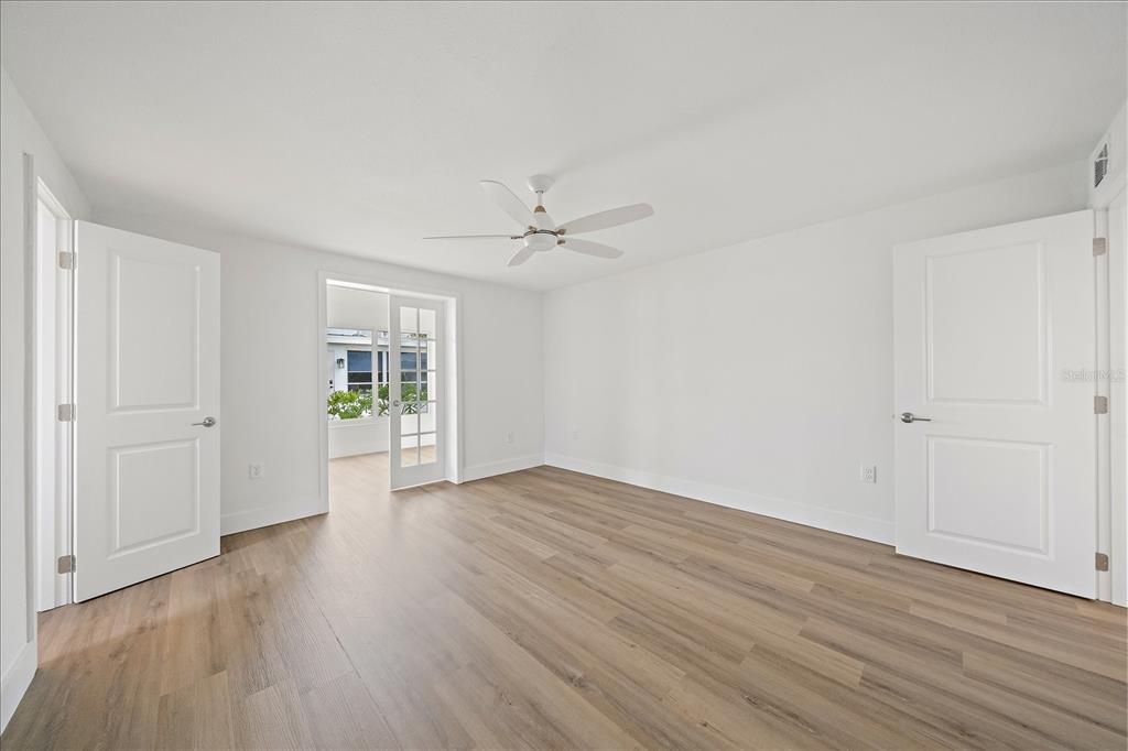 En Venta: $450,000 (2 camas, 2 baños, 1361 Pies cuadrados)