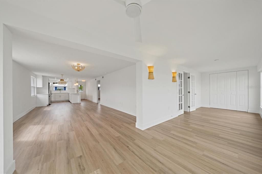 En Venta: $450,000 (2 camas, 2 baños, 1361 Pies cuadrados)