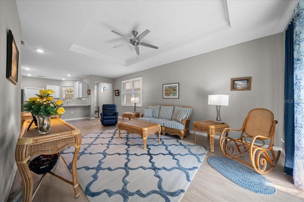 For Sale: $275,000 (2 beds, 2 baths, 1342 Square Feet)