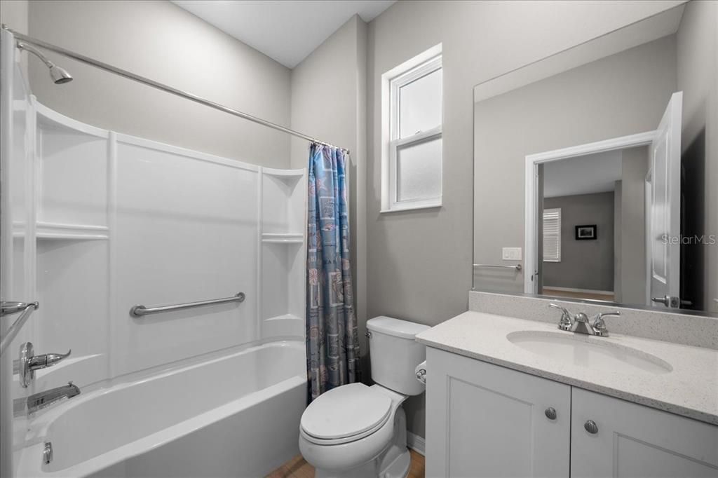 For Sale: $275,000 (2 beds, 2 baths, 1342 Square Feet)