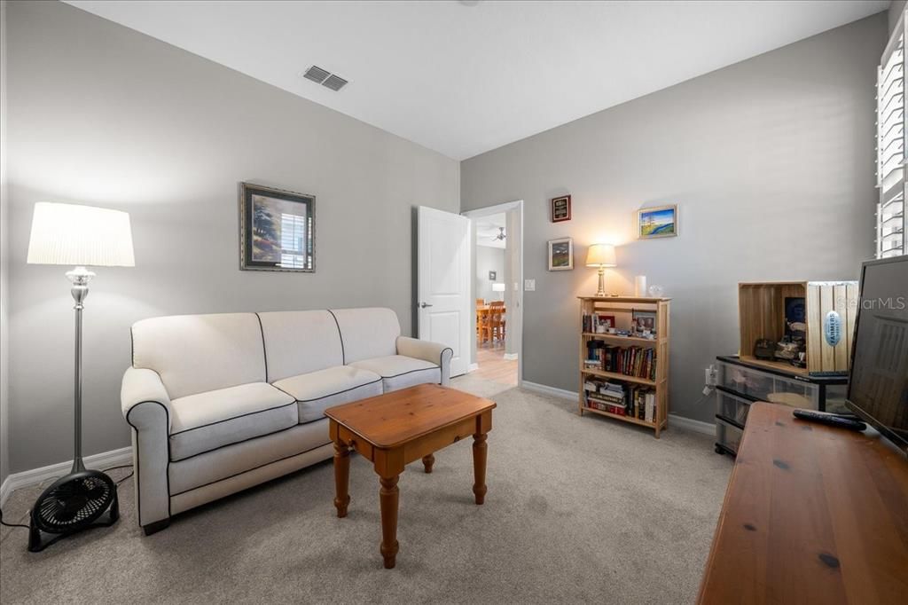 For Sale: $275,000 (2 beds, 2 baths, 1342 Square Feet)