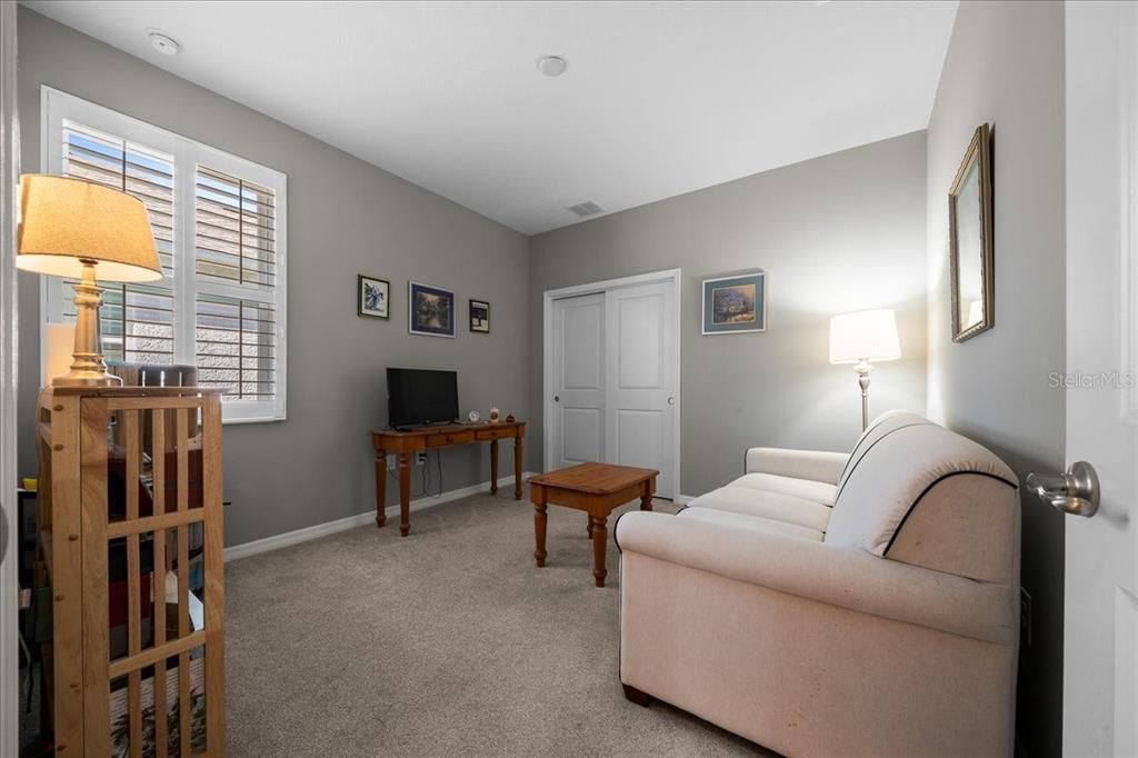 For Sale: $275,000 (2 beds, 2 baths, 1342 Square Feet)