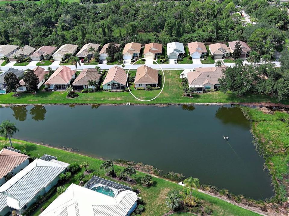 En Venta: $399,900 (2 camas, 2 baños, 1626 Pies cuadrados)