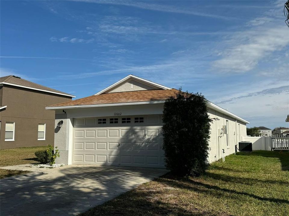 For Rent: $2,200 (3 beds, 2 baths, 1296 Square Feet)