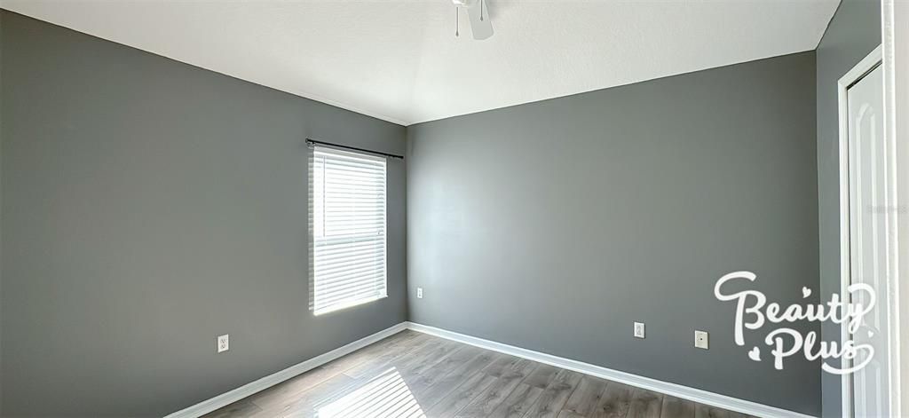 For Rent: $2,200 (3 beds, 2 baths, 1296 Square Feet)