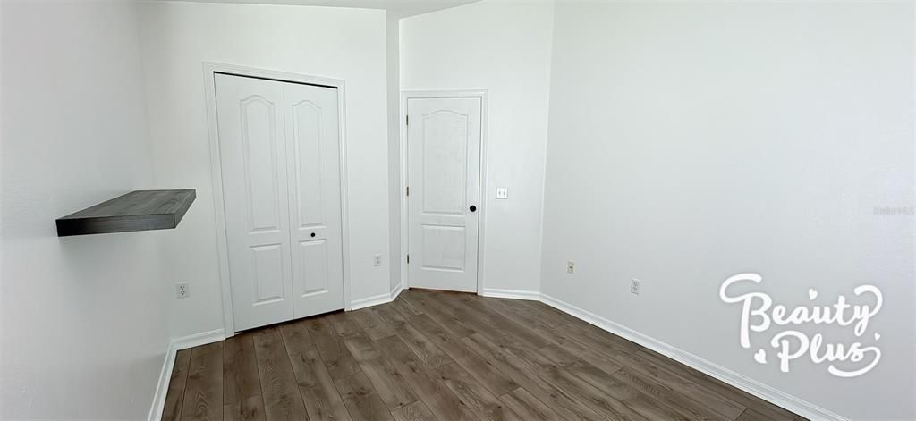 For Rent: $2,200 (3 beds, 2 baths, 1296 Square Feet)