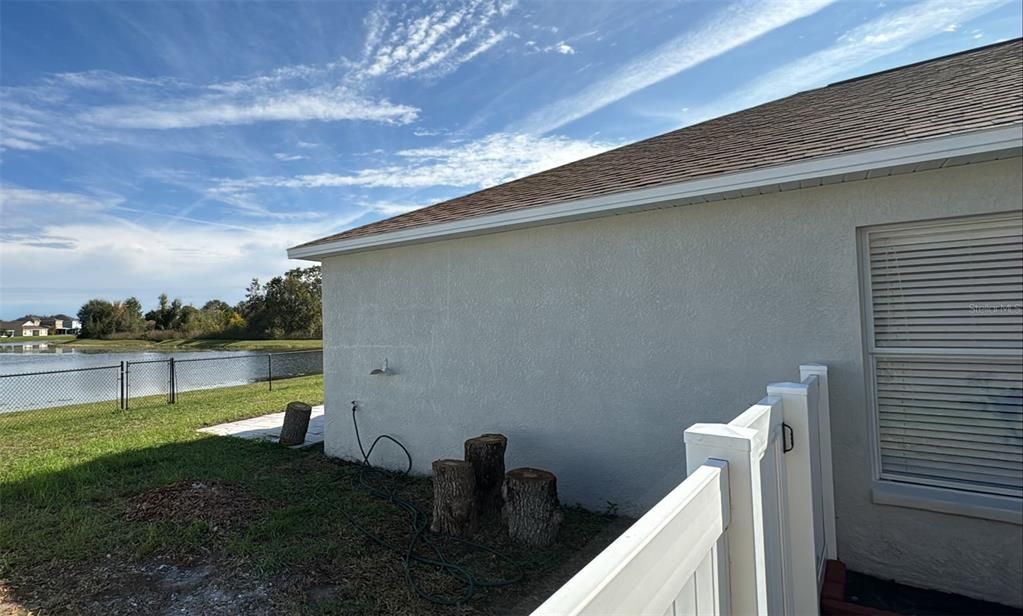 For Rent: $2,200 (3 beds, 2 baths, 1296 Square Feet)
