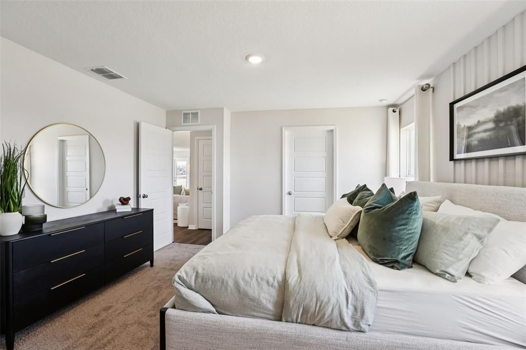 На продажу: $318,990 (4 спален, 2 ванн, 1665 Квадратных фут)