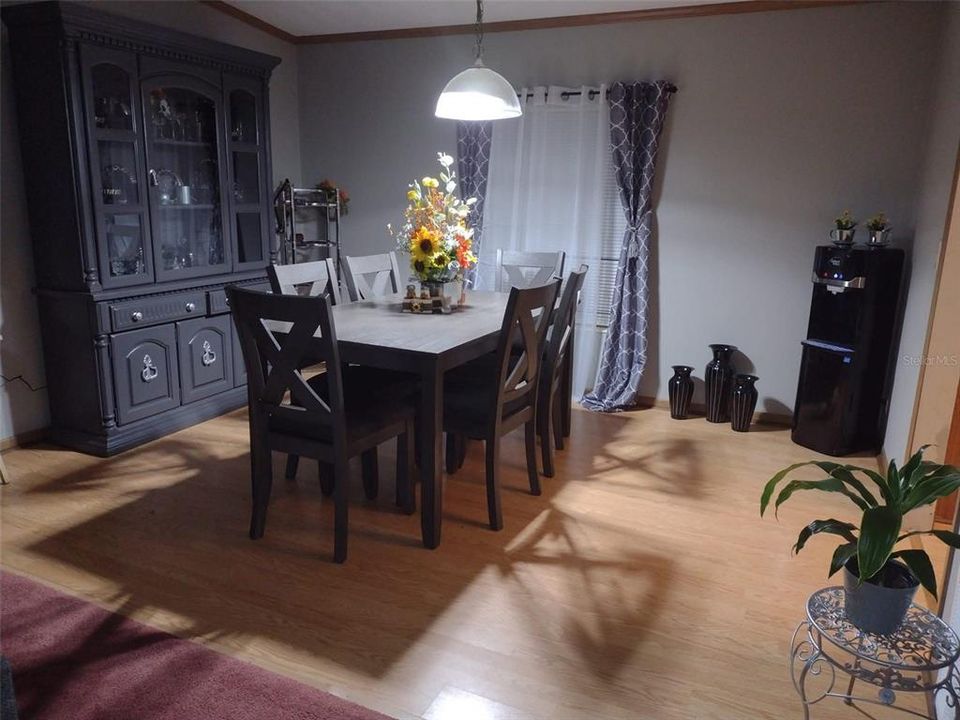 En Venta: $230,000 (3 camas, 2 baños, 1798 Pies cuadrados)