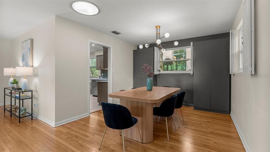 For Sale: $495,000 (4 beds, 2 baths, 2516 Square Feet)