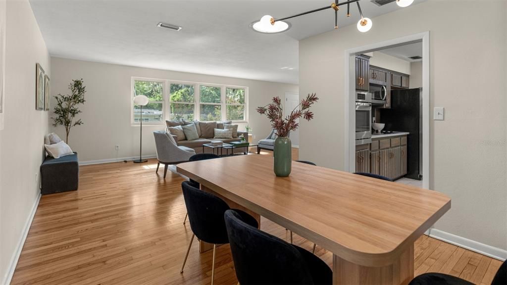 For Sale: $495,000 (4 beds, 2 baths, 2516 Square Feet)