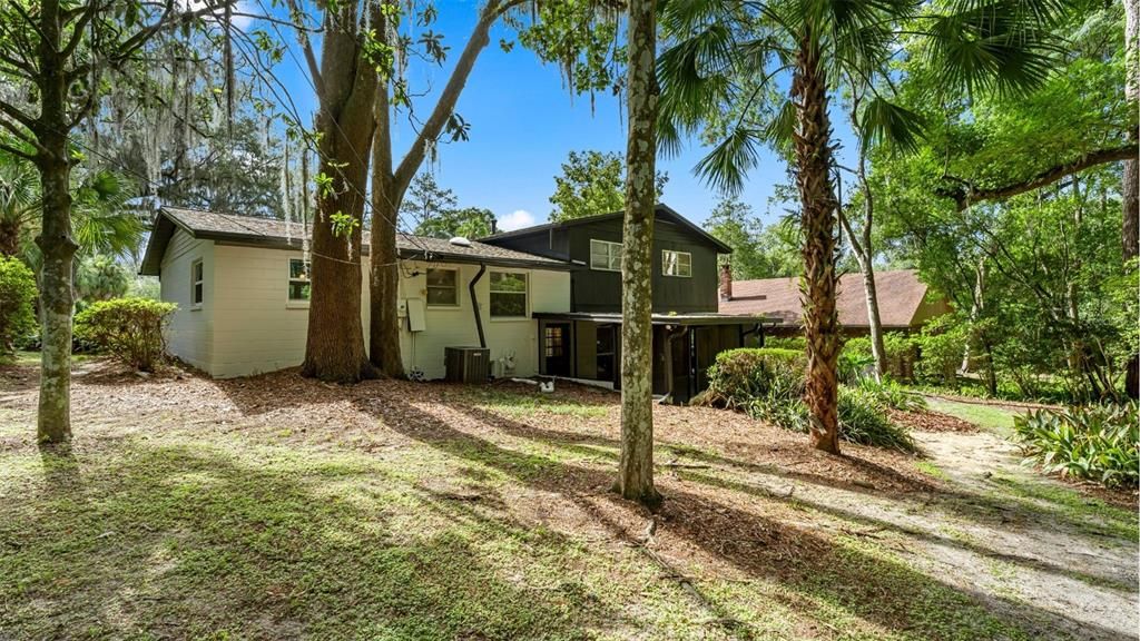 For Sale: $495,000 (4 beds, 2 baths, 2516 Square Feet)