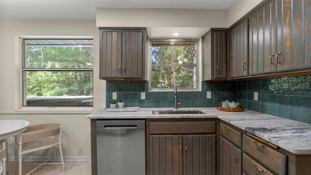 For Sale: $495,000 (4 beds, 2 baths, 2516 Square Feet)