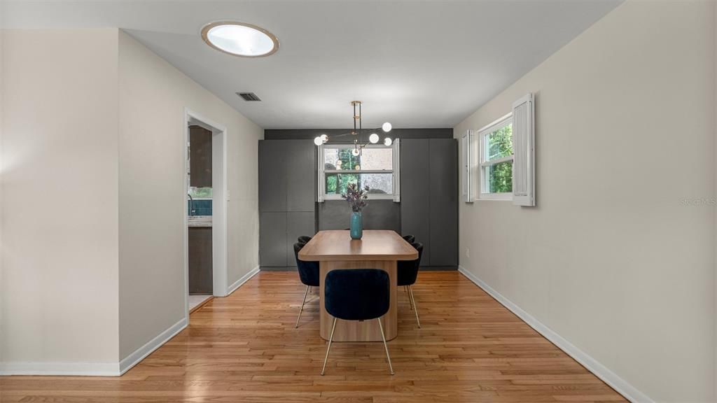 For Sale: $495,000 (4 beds, 2 baths, 2516 Square Feet)