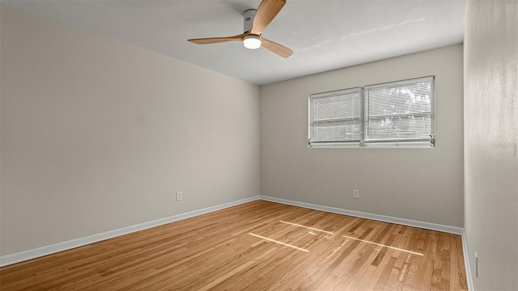 For Sale: $495,000 (4 beds, 2 baths, 2516 Square Feet)