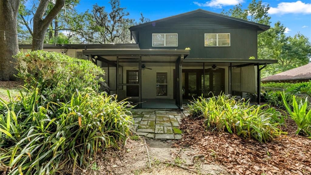 For Sale: $495,000 (4 beds, 2 baths, 2516 Square Feet)