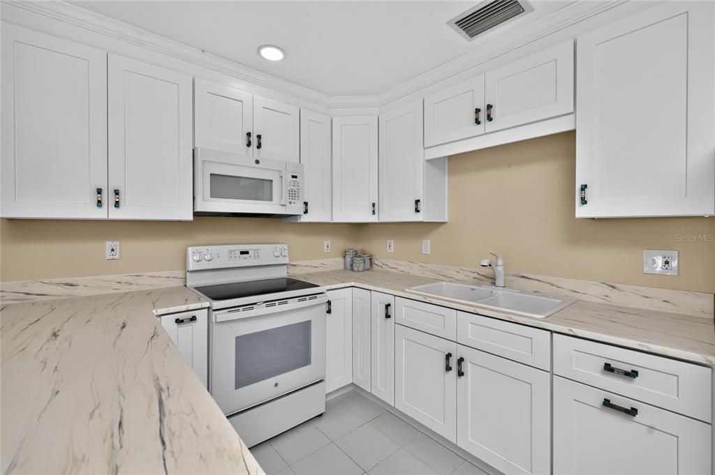 На продажу: $419,900 (1 спален, 1 ванн, 630 Квадратных фут)