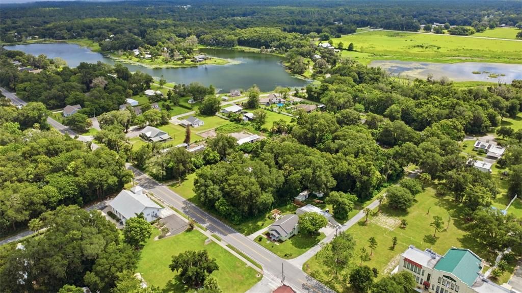待售: $299,000 (1.45 acres)