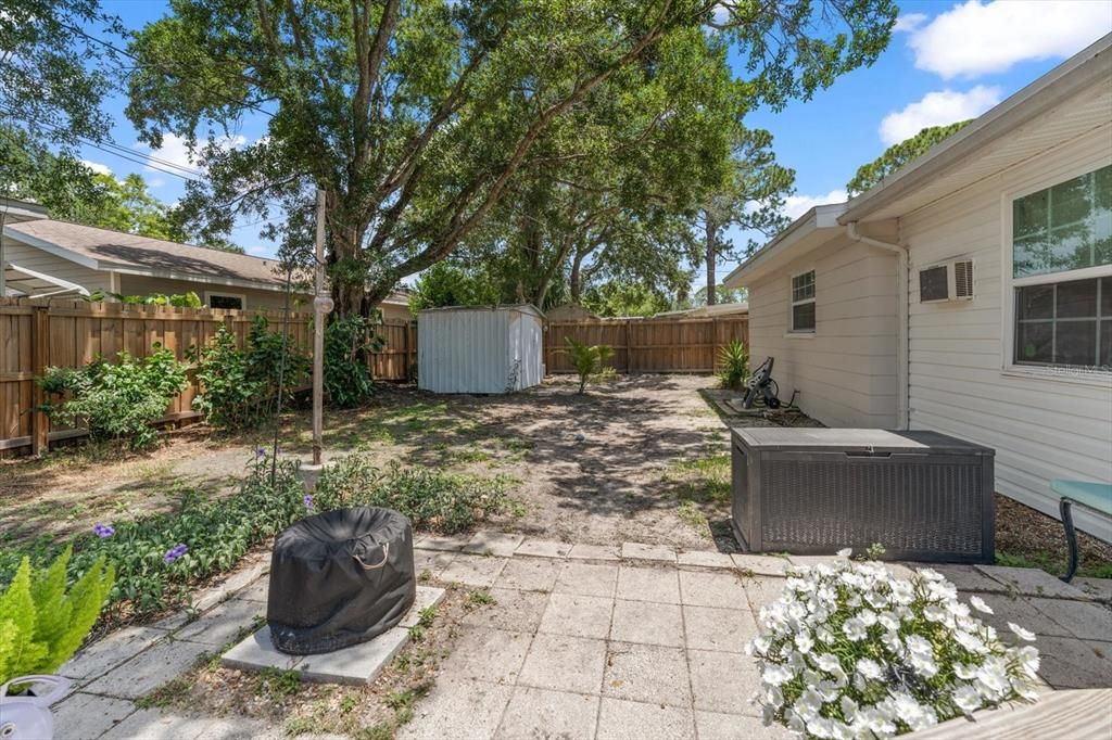For Sale: $425,000 (3 beds, 2 baths, 1370 Square Feet)