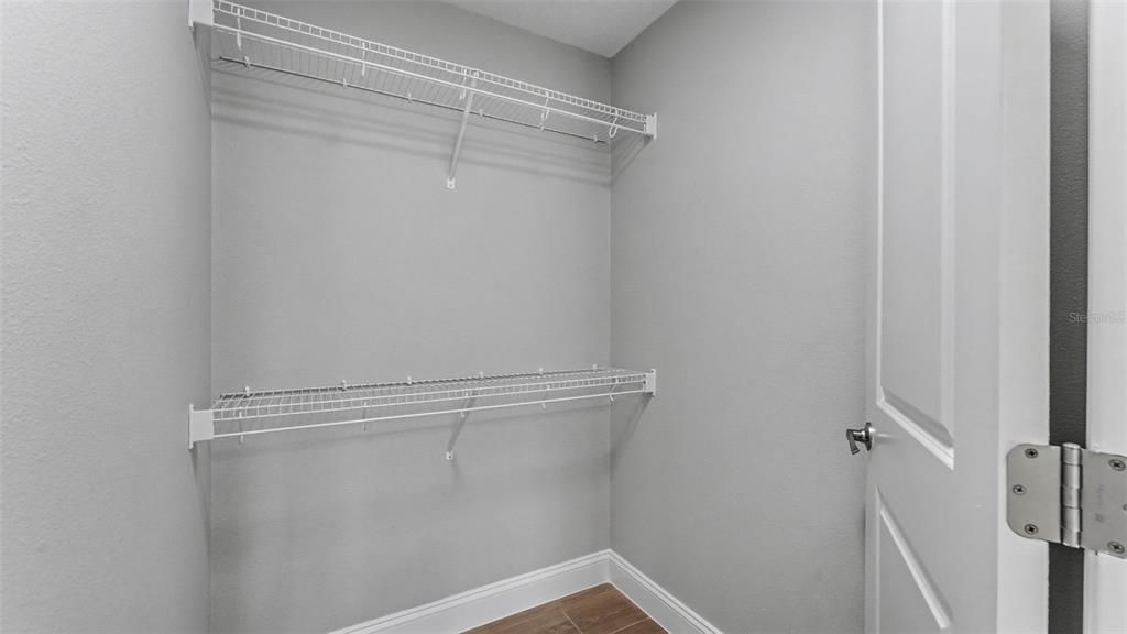 En Venta: $499,900 (3 camas, 2 baños, 1372 Pies cuadrados)