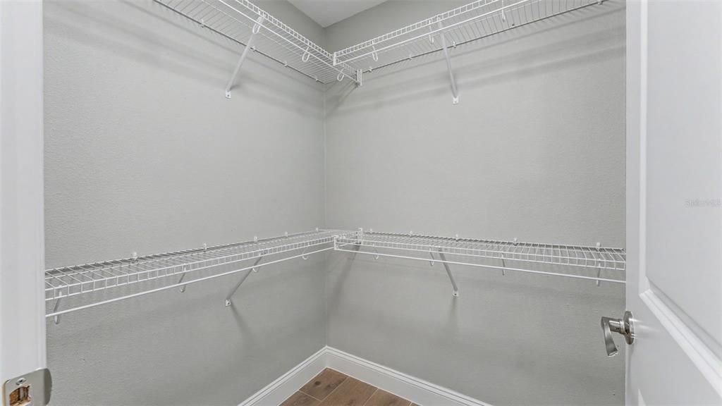 En Venta: $499,900 (3 camas, 2 baños, 1372 Pies cuadrados)
