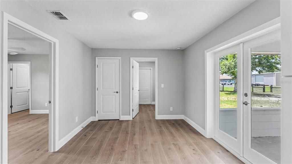 En Venta: $499,900 (3 camas, 2 baños, 1372 Pies cuadrados)